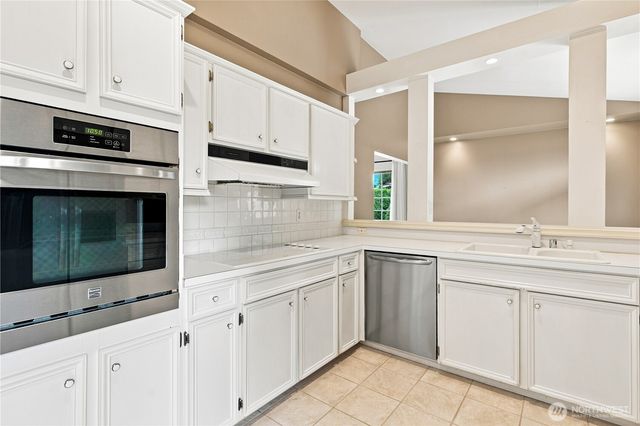 32125 27th Avenue SW, Federal Way, WA 98023