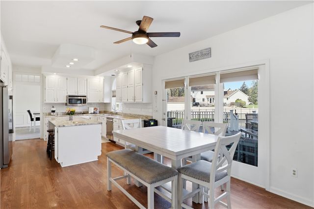 6 Shadow Creek, Penfield, NY 14526