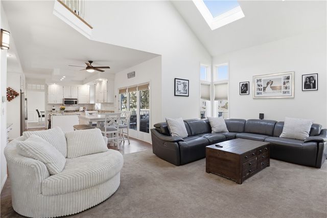 6 Shadow Creek, Penfield, NY 14526