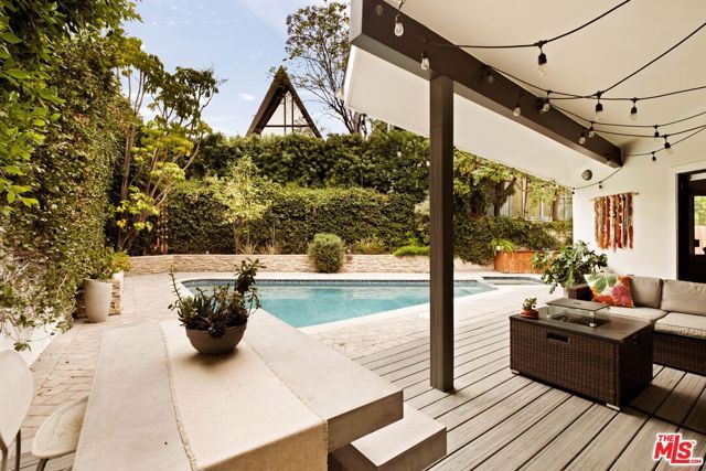 303 Mavis Drive, Los Angeles, CA 90065