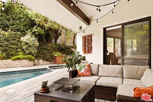 303 Mavis Drive, Los Angeles, CA 90065