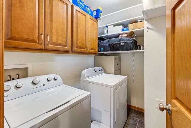 332 Sandridge Trail, Sun Prairie, WI 53590