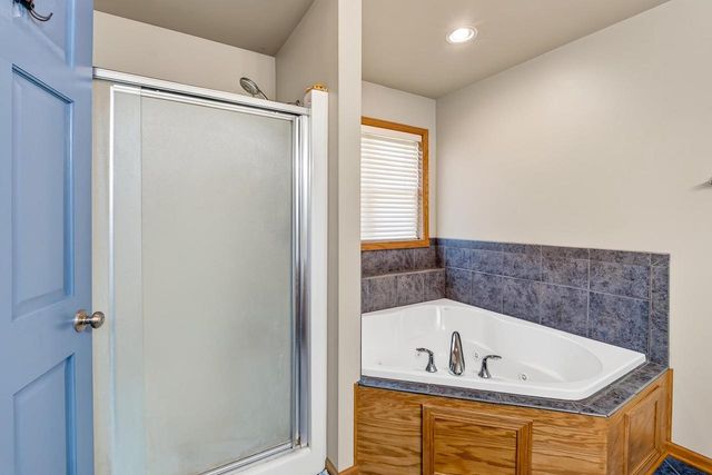 332 Sandridge Trail, Sun Prairie, WI 53590