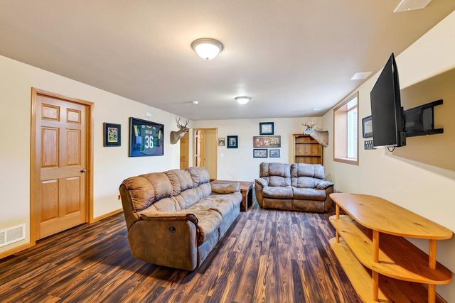 332 Sandridge Trail, Sun Prairie, WI 53590