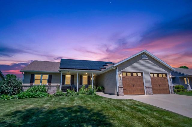 332 Sandridge Trail, Sun Prairie, WI 53590