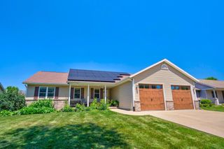 332 Sandridge Trail, Sun Prairie, WI 53590