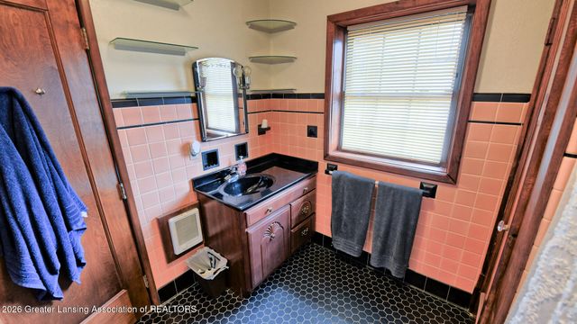 502 S Main Street, Eaton Rapids, MI 48827