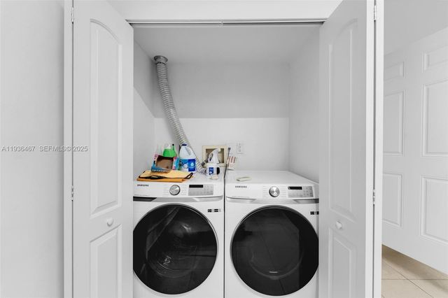 851 SW 154th Path 851, Miami, FL 33194