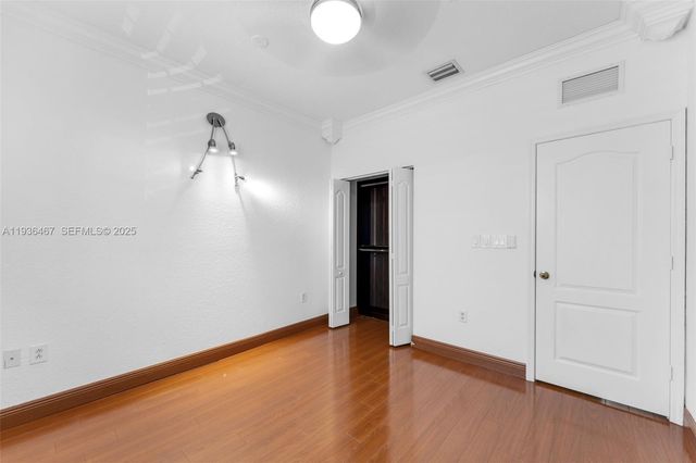 851 SW 154th Path 851, Miami, FL 33194