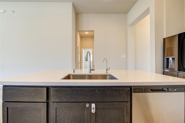 4727 Crest Hill Drive, Manvel, TX 77578