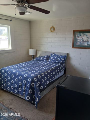 2431 W SELDON Lane, Phoenix, AZ 85021