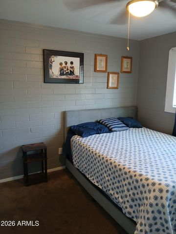 2431 W SELDON Lane, Phoenix, AZ 85021