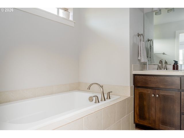 13300 Ne 113TH Way, Vancouver, WA 98682