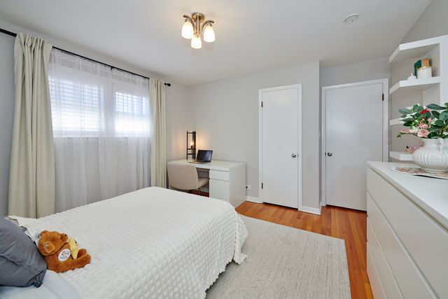8835 National Avenue, Morton Grove, IL 60053