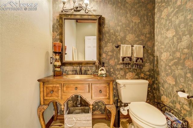 3271 Templeton Gap Road, Colorado Springs, CO 80907