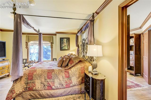 3271 Templeton Gap Road, Colorado Springs, CO 80907