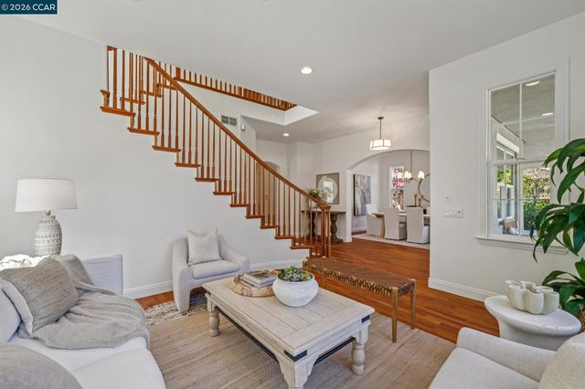 2755 Vernazza Dr, Livermore, CA 94550