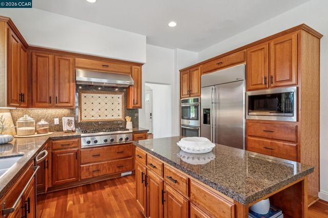 2755 Vernazza Dr, Livermore, CA 94550
