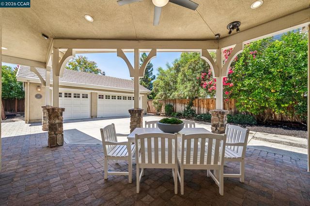2755 Vernazza Dr, Livermore, CA 94550