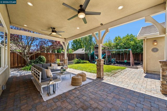 2755 Vernazza Dr, Livermore, CA 94550