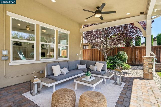 2755 Vernazza Dr, Livermore, CA 94550