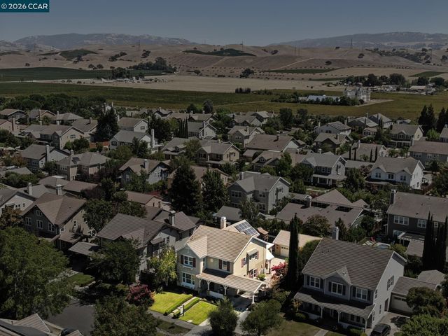 2755 Vernazza Dr, Livermore, CA 94550