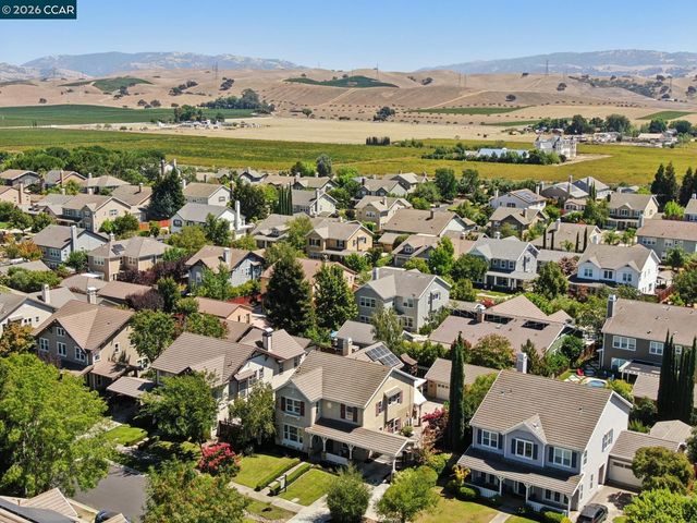 2755 Vernazza Dr, Livermore, CA 94550