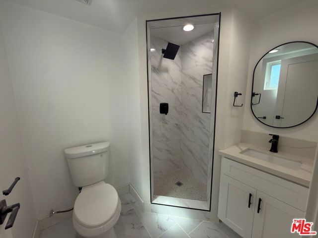 1625 W 37th Place, Los Angeles, CA 90018