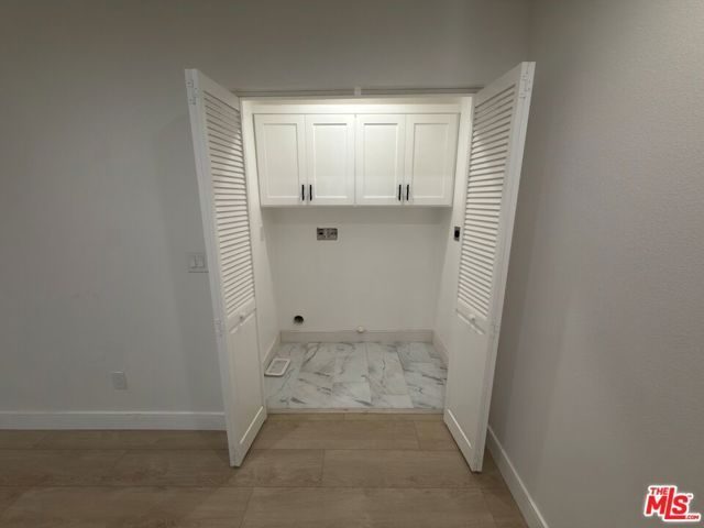 1625 W 37th Place, Los Angeles, CA 90018