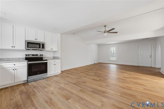 303 Dry Bridge Rd, Farmville, VA 23901