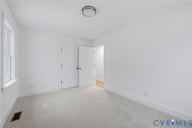 303 Dry Bridge Rd, Farmville, VA 23901