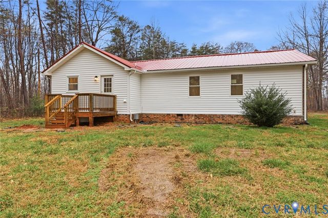 303 Dry Bridge Rd, Farmville, VA 23901