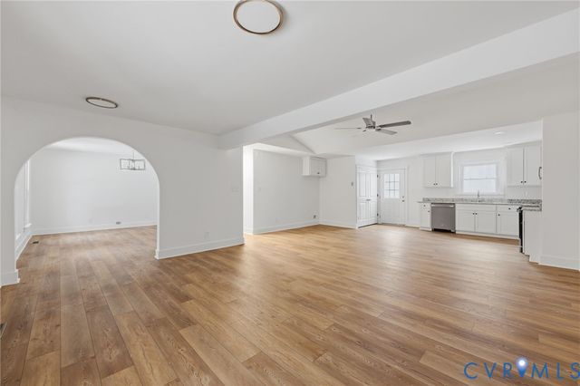 303 Dry Bridge Rd, Farmville, VA 23901