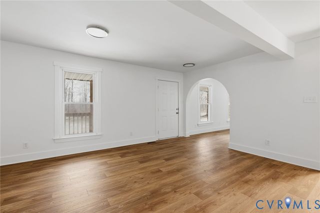 303 Dry Bridge Rd, Farmville, VA 23901