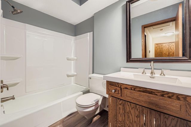 5509 Hyland Courts Drive, Bloomington, MN 55437