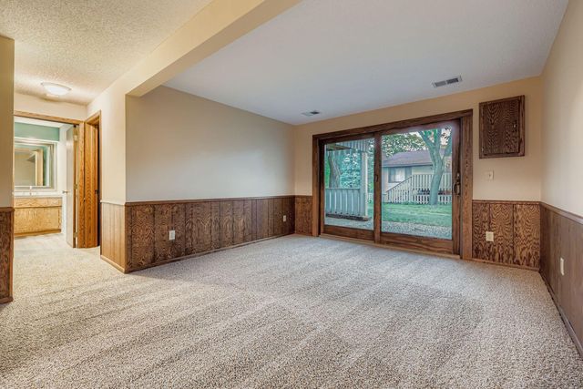 5509 Hyland Courts Drive, Bloomington, MN 55437