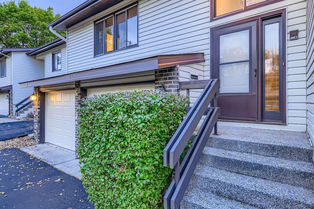 5509 Hyland Courts Drive, Bloomington, MN 55437