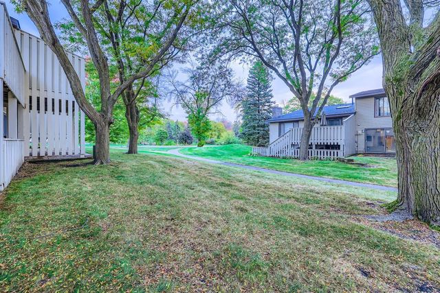 5509 Hyland Courts Drive, Bloomington, MN 55437