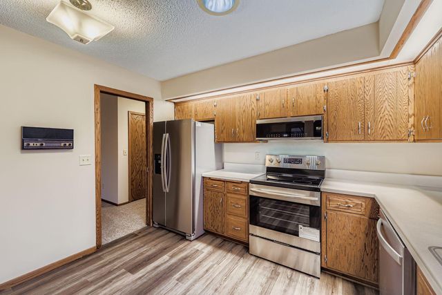 5509 Hyland Courts Drive, Bloomington, MN 55437