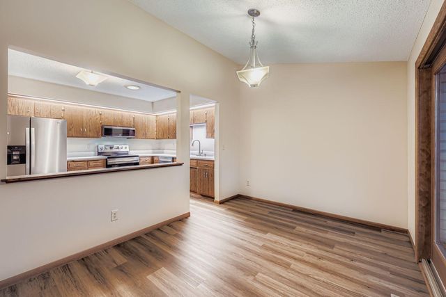 5509 Hyland Courts Drive, Bloomington, MN 55437