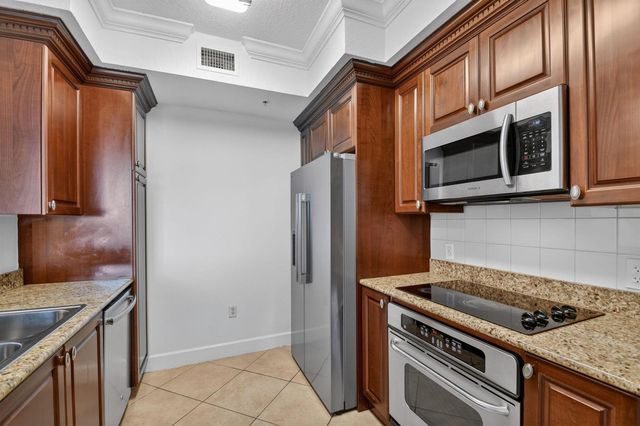1660 Renaissance Commons Boulevard 2407, Boynton Beach, FL 33426