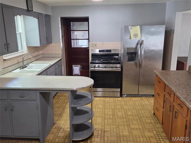 813 Otto Street, Cahokia, IL 62206
