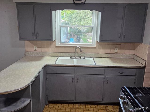 813 Otto Street, Cahokia, IL 62206