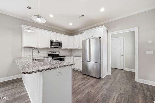 709 S Pollock Street, Selma, NC 27576