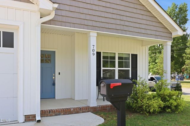 709 S Pollock Street, Selma, NC 27576
