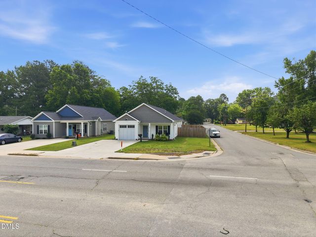 709 S Pollock Street, Selma, NC 27576
