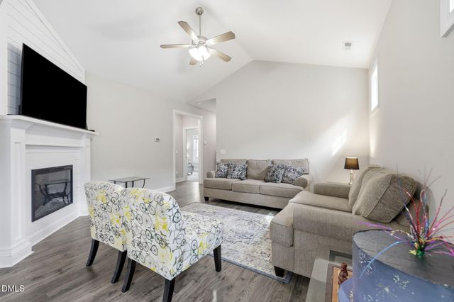 709 S Pollock Street, Selma, NC 27576