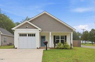 709 S Pollock Street, Selma, NC 27576