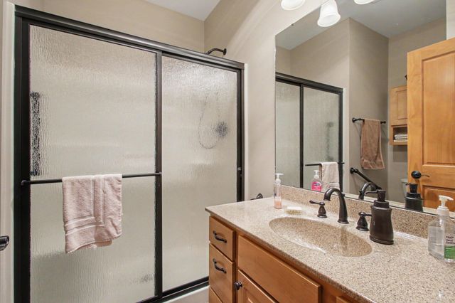 3807 Westbridge Drive, Valparaiso, IN 46383