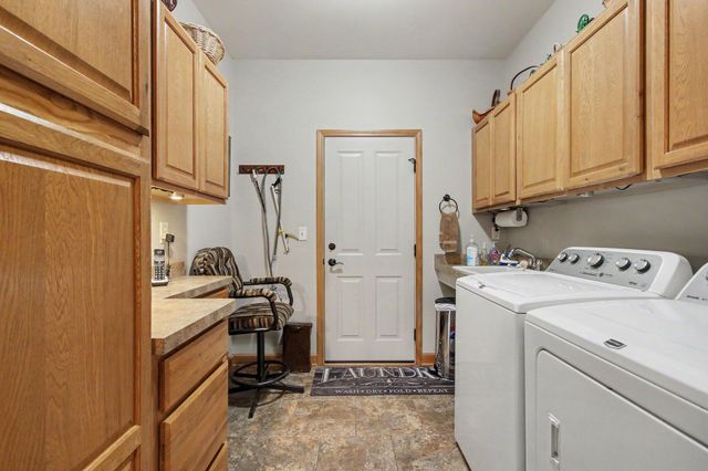 3807 Westbridge Drive, Valparaiso, IN 46383